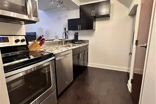 1133 W 9th St, Loveland, OH 44113 - Photo 7