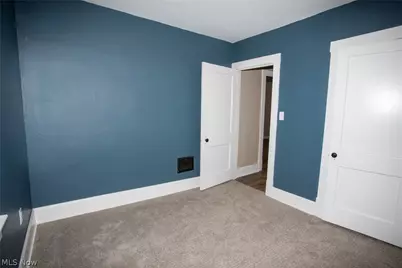 228 Center Street, Hubbard, OH 44425 - Photo 25