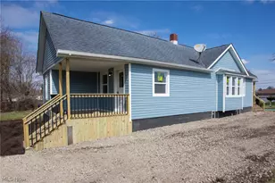 228 Center St, Hubbard, OH 44425 - Photo 5