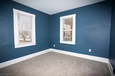 228 Center Street, Hubbard, OH 44425 - Photo 27