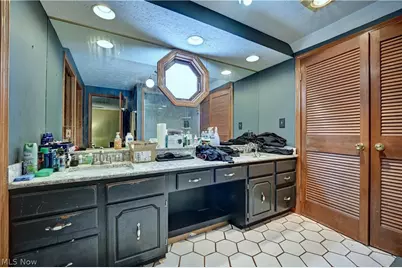 186 S Main Street, Hudson, OH 44236 - Photo 23