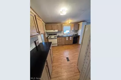 12860 Mayfield Road #117, Chardon, OH 44024 - Photo 9