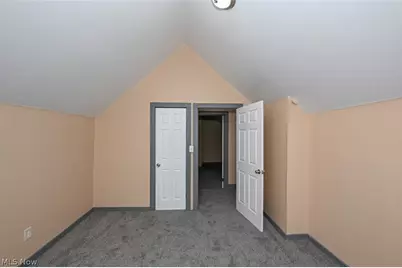 1060 Yale Street, Akron, OH 44301 - Photo 31