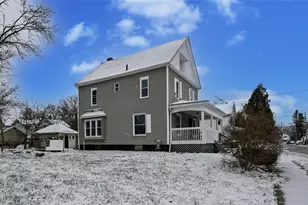 1060 Yale St, Akron, OH 44301 - Photo 5