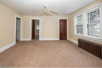 3114 Neosho Road #up, Youngstown, OH 44511 - Photo 3