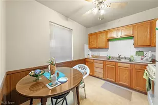 37 & 39 W Woodsdale Ave, Akron, OH 44301 - Photo 5