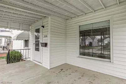 25370 Drakefield Avenue, Euclid, OH 44132 - Photo 3