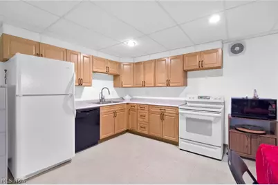 9421 Rainbow Lane, North Royalton, OH 44133 - Photo 35