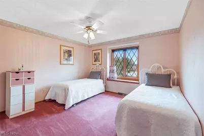 9421 Rainbow Lane, North Royalton, OH 44133 - Photo 23