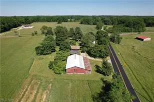 15760 N Palmyra Rd, Diamond, OH 44429 - Photo 7