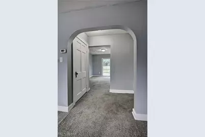 1379 Maryland Avenue SW, Canton, OH 44710 - Photo 9