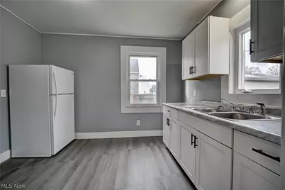 1379 Maryland Avenue SW, Canton, OH 44710 - Photo 13