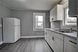 1379 Maryland Ave SW, Canton, OH 44710 - Photo 13