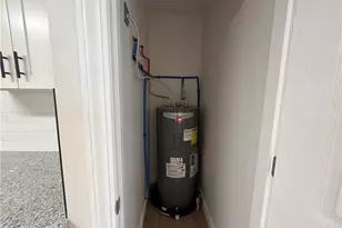 13325 Carrington Ave, Loveland, OH 44135 - Photo 17