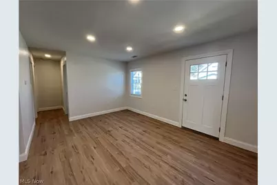 13325 Carrington Avenue, Loveland, OH 44135 - Photo 7