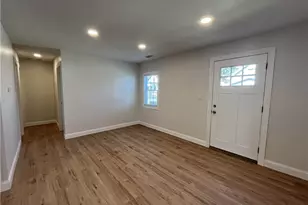 13325 Carrington Ave, Loveland, OH 44135 - Photo 7