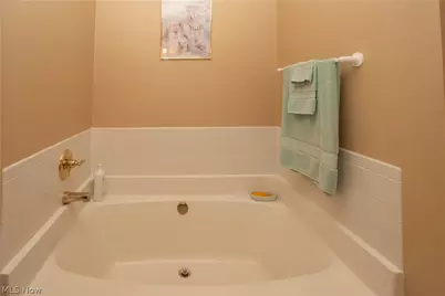 4514 Plain Center Avenue NE, Canton, OH 44714 - Photo 31