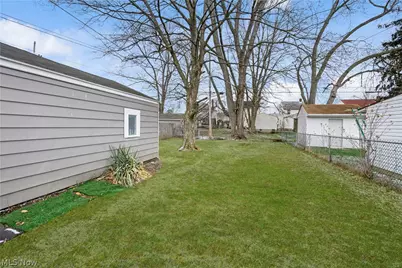 253 Pierce Avenue, Cuyahoga Falls, OH 44221 - Photo 7