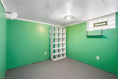 253 Pierce Avenue, Cuyahoga Falls, OH 44221 - Photo 33