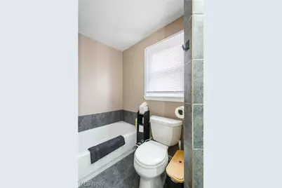 253 Pierce Avenue, Cuyahoga Falls, OH 44221 - Photo 25