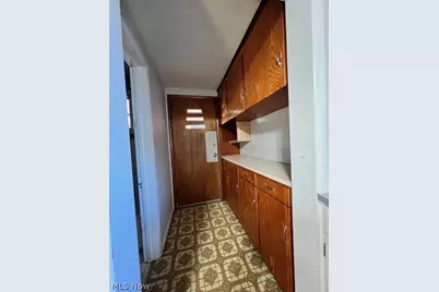 1636 Gibbs Avenue NE, Canton, OH 44705 - Photo 7