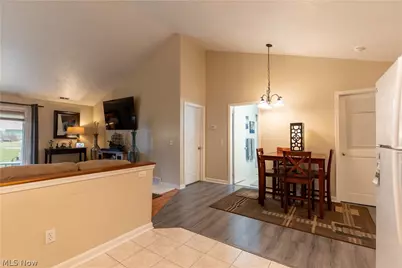 204 Harbor Ridge Lane, Fairport Harbor, OH 44077 - Photo 11