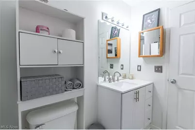 204 Harbor Ridge Lane, Fairport Harbor, OH 44077 - Photo 19