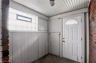 244 Outlook Ave, Youngstown, OH 44504 - Photo 15