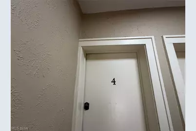 3186 Euclid Heights Boulevard #4, Cleveland Heights, OH 44118 - Photo 15