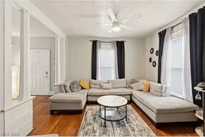 975 Raymond Street, Akron, OH 44307 - Photo 9