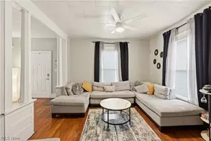 975 Raymond St, Akron, OH 44307 - Photo 9