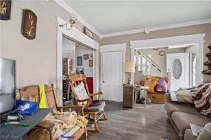 208 Glenwood St, Elyria, OH 44035 - Photo 3