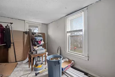 208 Glenwood Street, Elyria, OH 44035 - Photo 15
