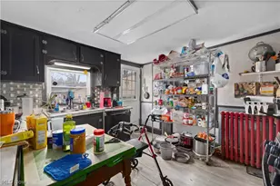 208 Glenwood St, Elyria, OH 44035 - Photo 11