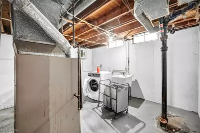 16215 Miles Avenue, Loveland, OH 44128 - Photo 29