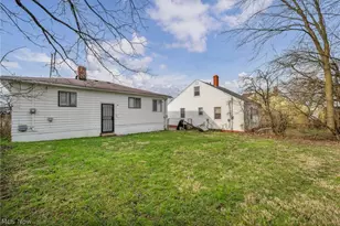 16215 Miles Ave, Loveland, OH 44128 - Photo 39