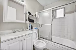 16215 Miles Ave, Loveland, OH 44128 - Photo 23