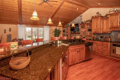 7416 Woodcrest Avenue NE, Canton, OH 44721 - Photo 13