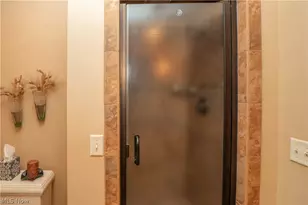 7416 Woodcrest Ave NE, Canton, OH 44721 - Photo 27