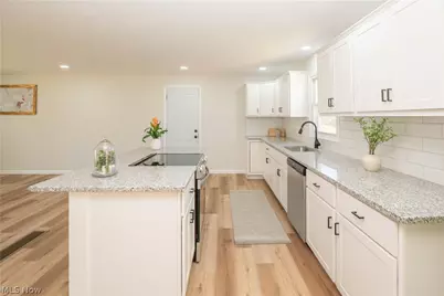 5343 Cleveland Avenue S, Canton, OH 44707 - Photo 7