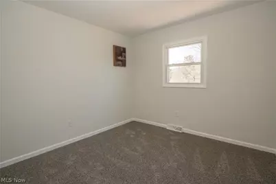 5343 Cleveland Avenue S, Canton, OH 44707 - Photo 17