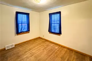 165 Piccadilly St, Campbell, OH 44405 - Photo 11