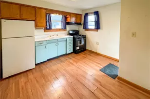 165 Piccadilly St, Campbell, OH 44405 - Photo 17