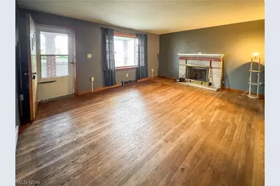 165 Piccadilly Street, Campbell, OH 44405 - Photo 7