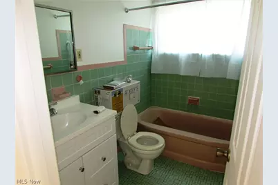 20732 Applegate Road, Maple Heights, OH 44137 - Photo 25