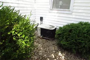 20732 Applegate Rd, Maple Heights, OH 44137 - Photo 41
