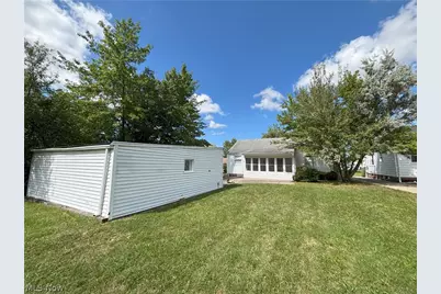 20732 Applegate Road, Maple Heights, OH 44137 - Photo 7