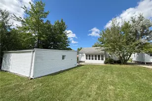 20732 Applegate Rd, Maple Heights, OH 44137 - Photo 7