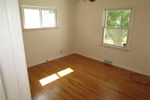20732 Applegate Rd, Maple Heights, OH 44137 - Photo 27