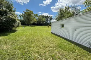 20732 Applegate Rd, Maple Heights, OH 44137 - Photo 5